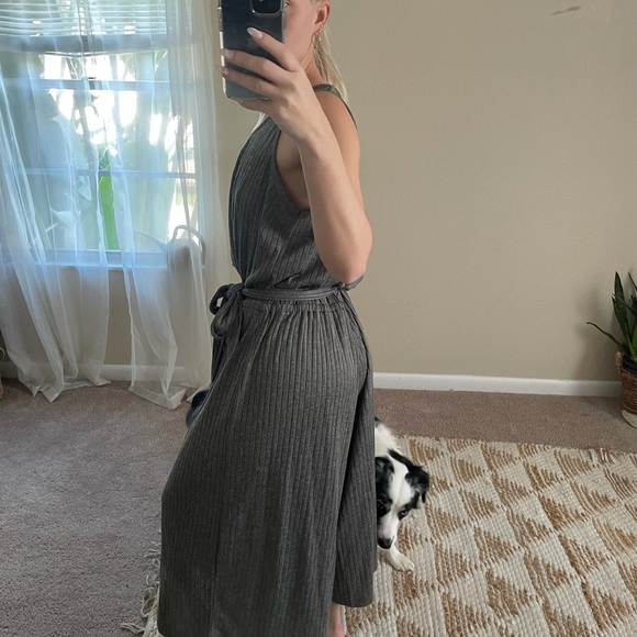 High Quality Jumpsuit - Picture 2 of 7